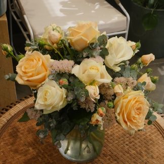 Bouquet de roses tons miel
